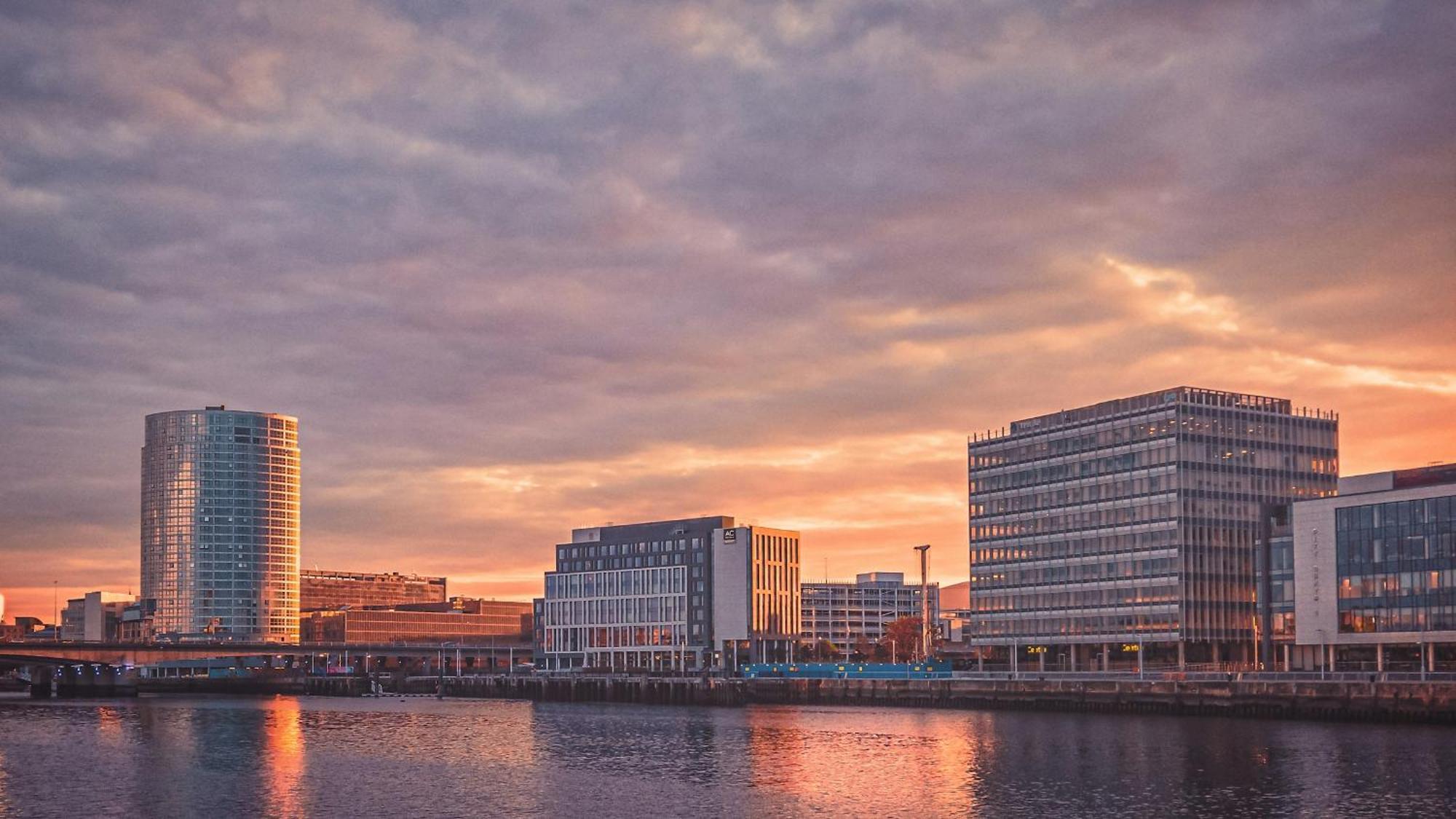 Central Apartment In Belfast City Centre Экстерьер фото