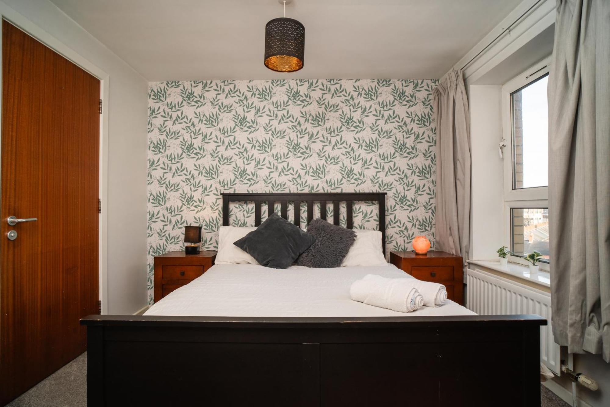 Central Apartment In Belfast City Centre Экстерьер фото